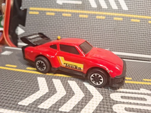 VTG 1980's Tonka Clutch Popper Porsche 935 push button friction Car RED Die Cast