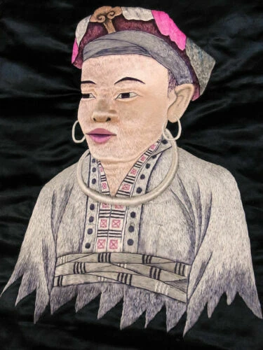 Textiles du XIXe siècle et avant broderies en soie