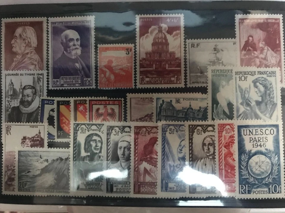 FRANCE: NEUFS** Année 1946 complète N° 748 à 771 24 timbres LUXE - Photo 1/1