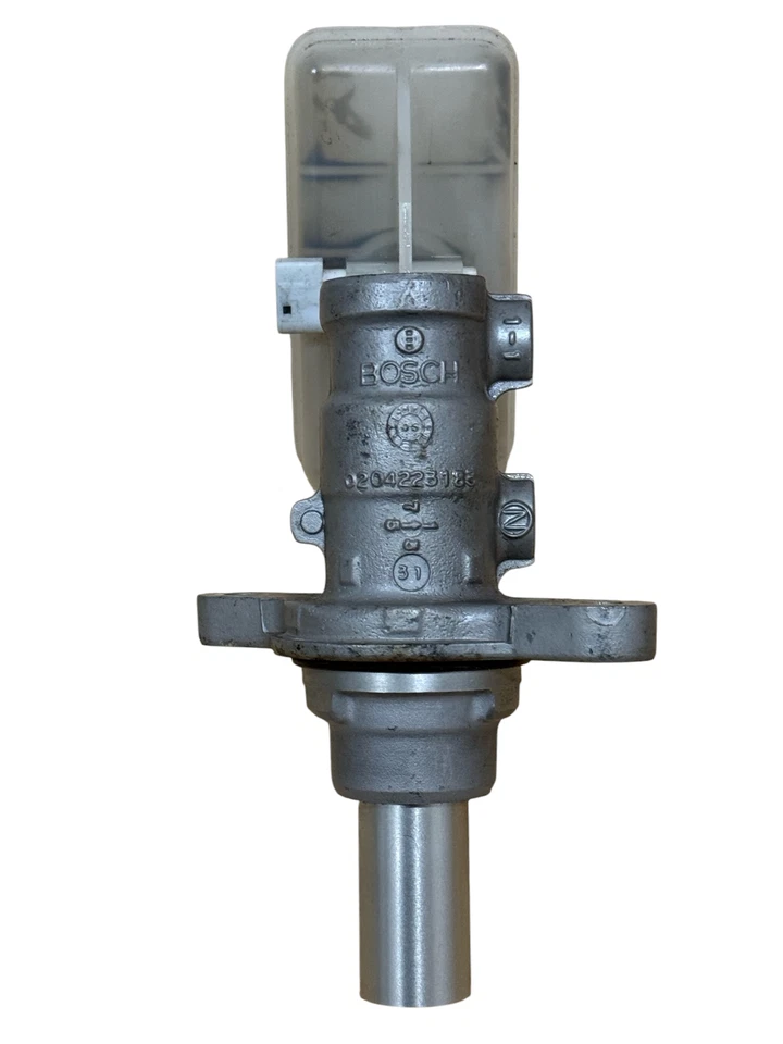 03-07 Cilindro maestro de freno Infiniti G35/M35/M45 cupé OEM Bosch 46010-AC725 Foto 3 de 4