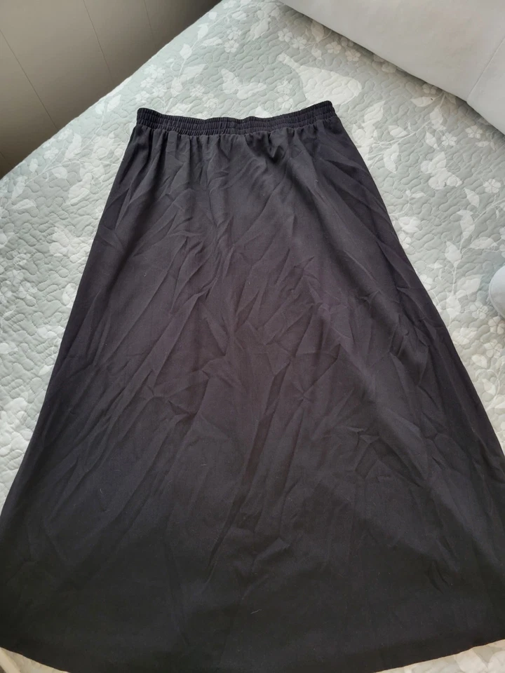 Koret Damen schwarzer langer A-Linien Rock S einfarbig elastischer Bund Knopfleiste - Bild 2 von 3