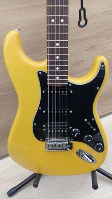 FENDER MEXICO PlayerIIModified Stratocaster Used Alder body Maple neck w/Gigcase