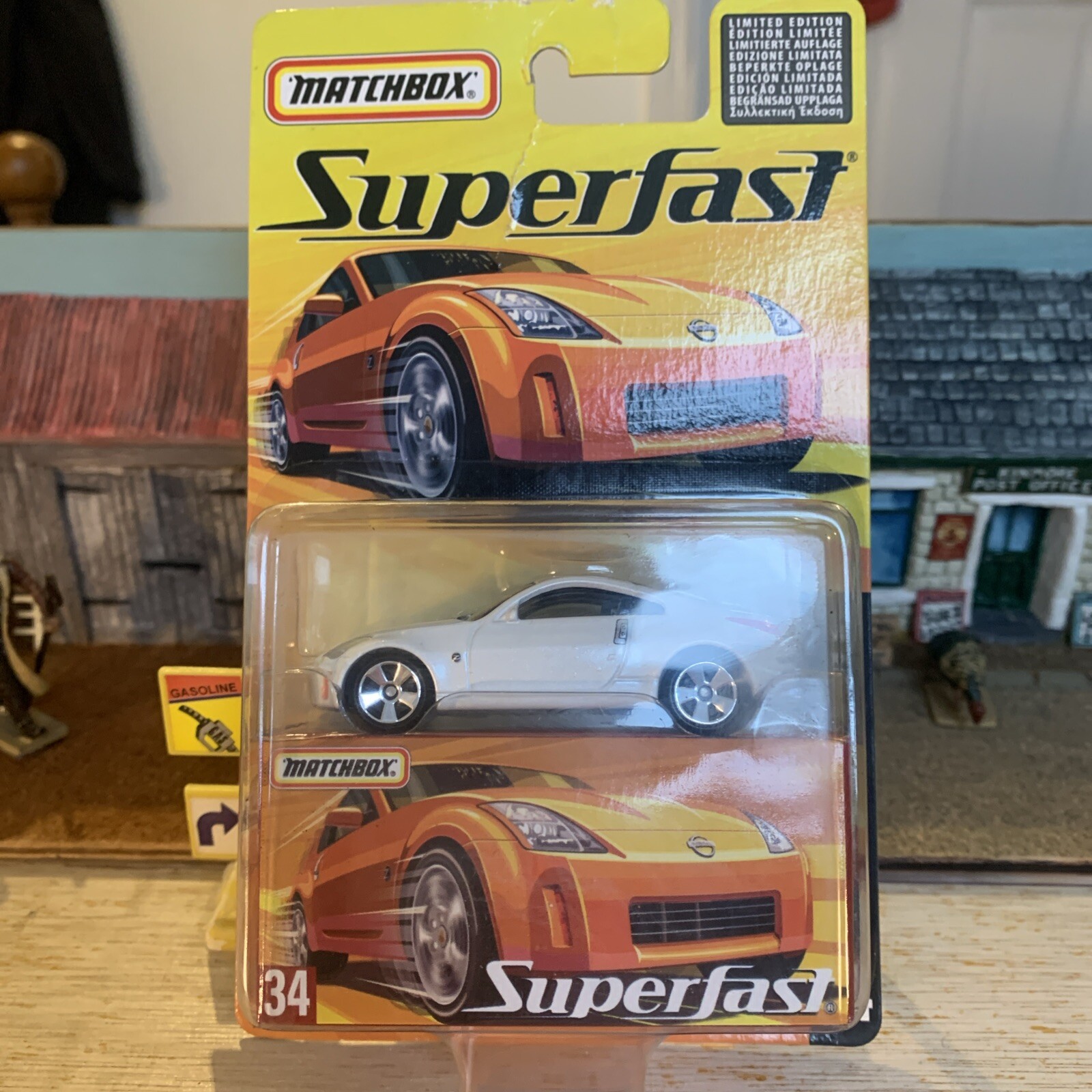 Matchbox Superfast #34 Limited Edition 1/15,500 NISSAN Z - 1:64 In White