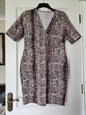 Ladies Snake Print Dress Size Medium 12/14 Sexy V Neck Bodycon Never Worn