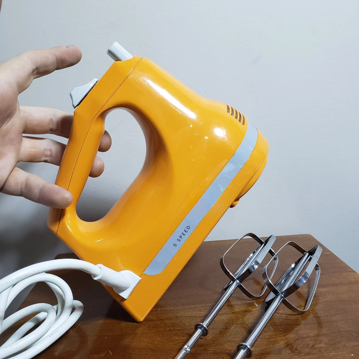 KITCHEN AID Rare Discontinued Orange Handmixer 5 Speed Tested Works