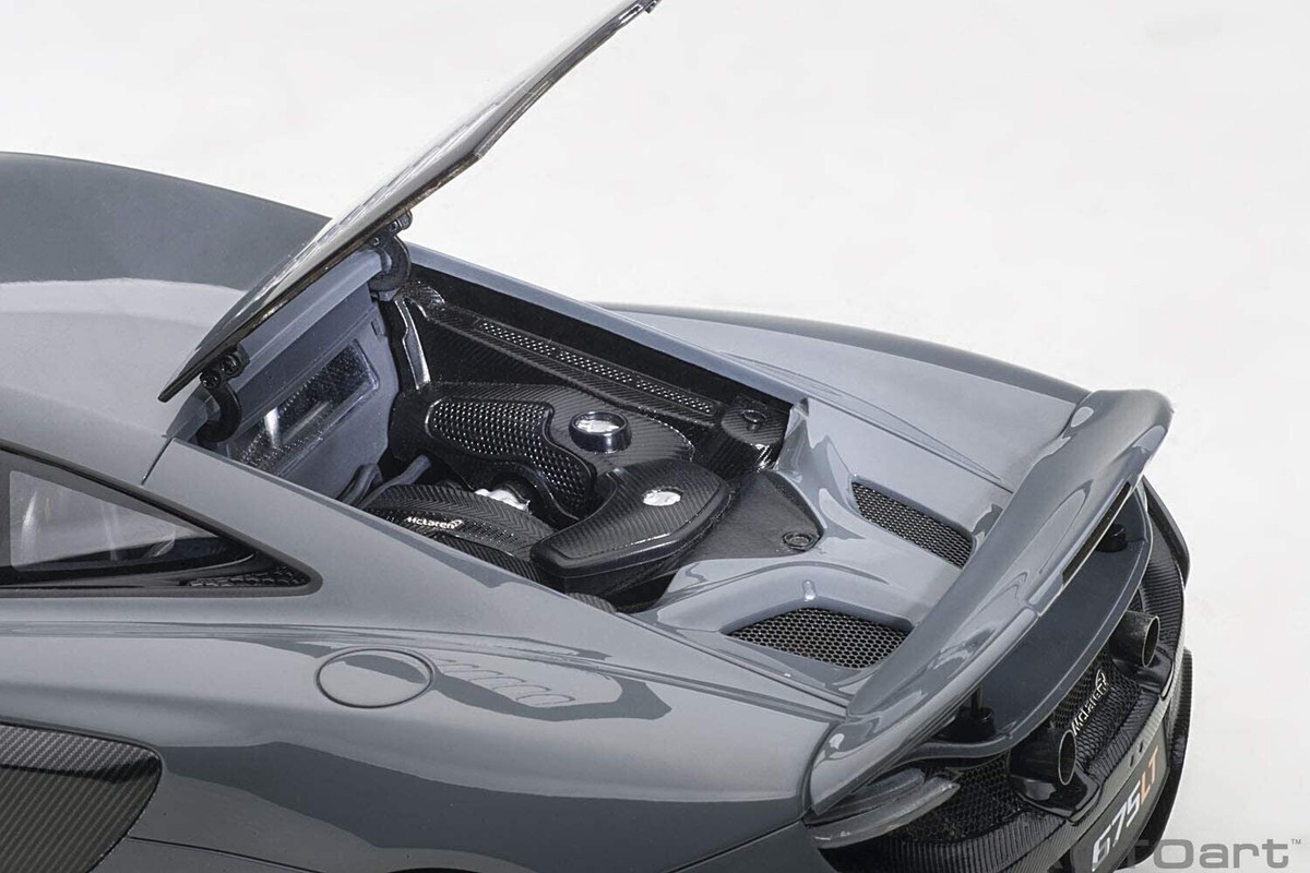 AUTOart Mclaren 675LT - Chicane Grey - 1:18 Scale Die-Cast AUTOart Mclaren 675LT - Chicane Grey - 1:18 Scale Die-Cast