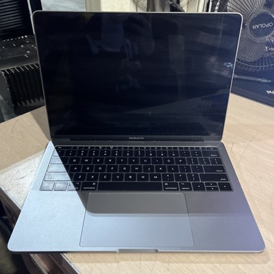APPLE MACBOOK PRO 13