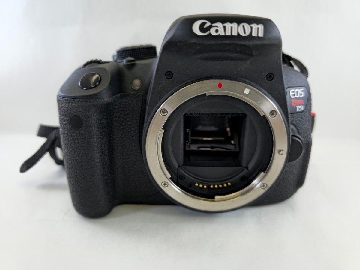Canon Rebel T5i Camera w/ 18-55mm 75-300mm Lens