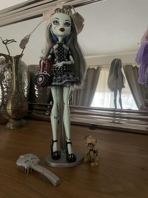 Monster High Frankie Stein Basic  Weiß Elastics Matel