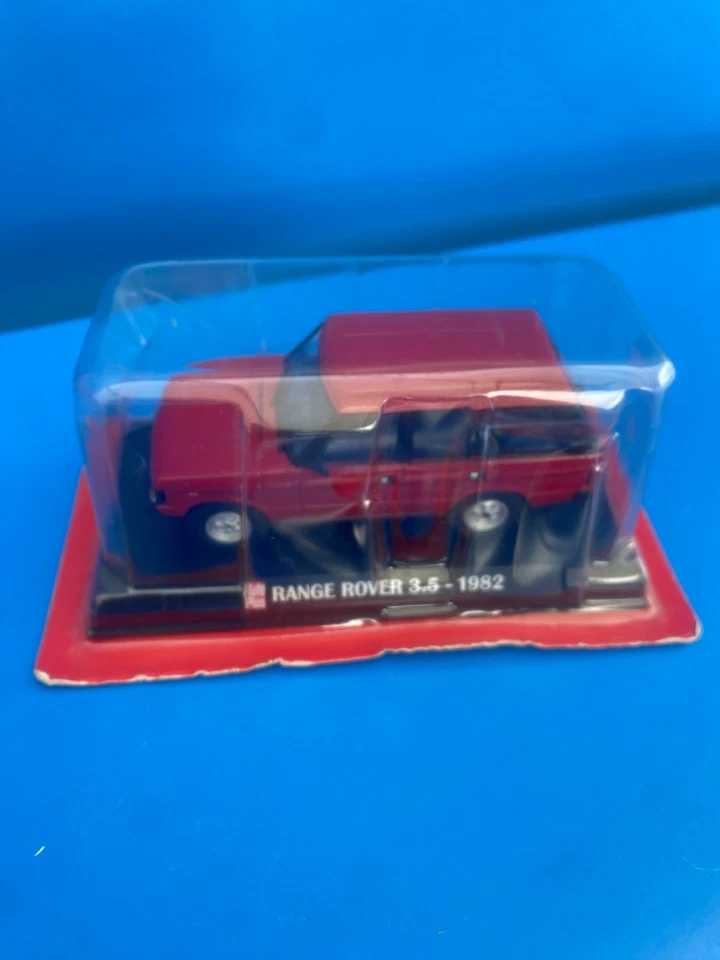 IXO - Range Rover 3.5 1982 - Miniature Collection 1/43 - Photo 2/4