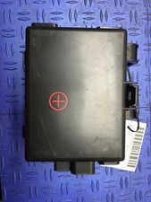 2017 - 2019 GENESIS G90 POSITIVE BATTERY TERMINAL FUSIBLE LINK BOX 91950-D2450