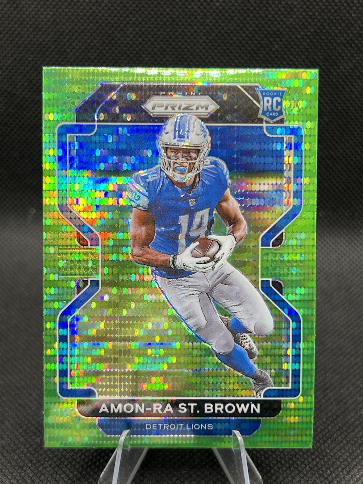 2021 Panini Prizm Football - Lions Amon-Ra St. Brown Neon Green Pulsar #358 (RC)