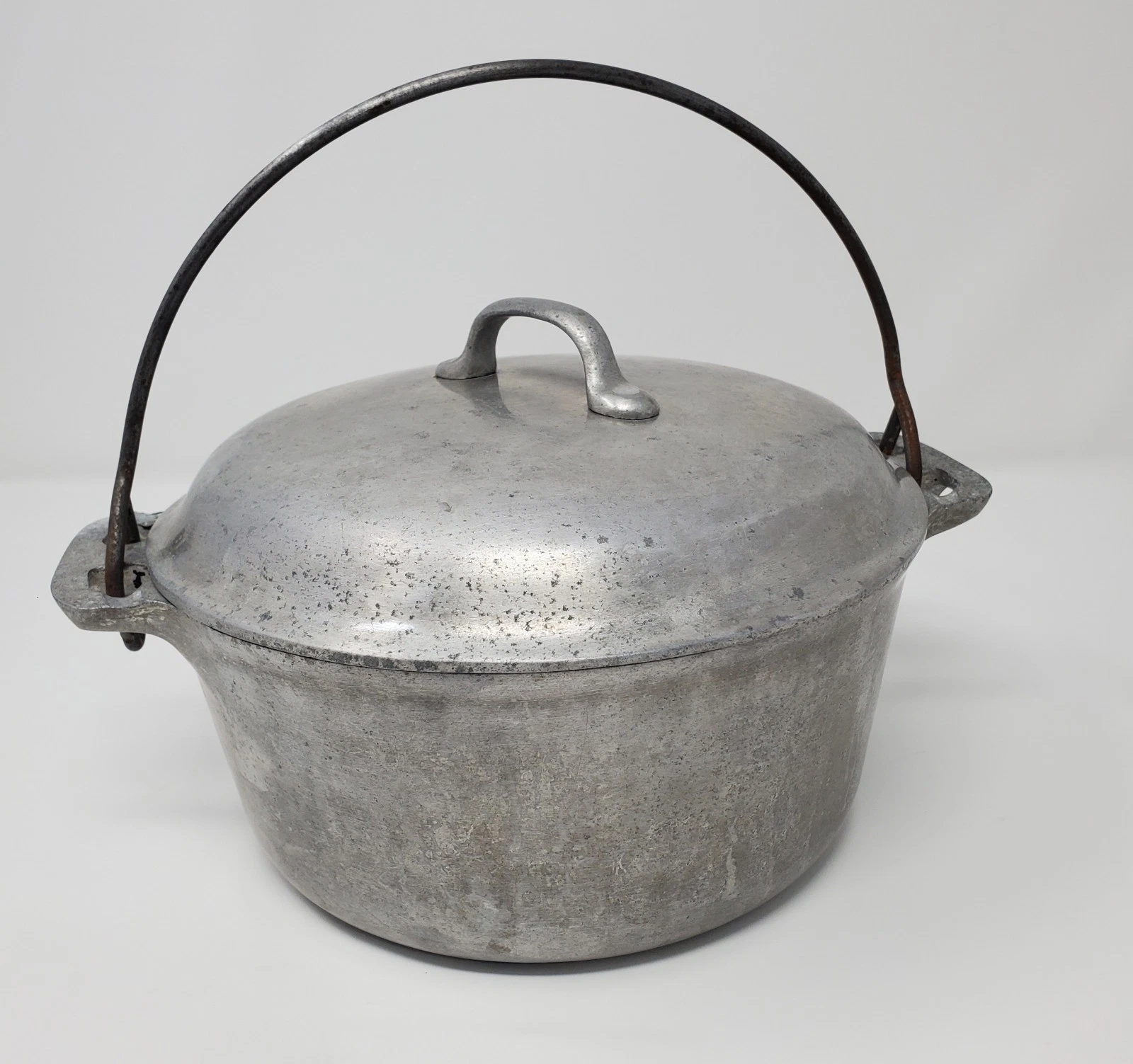 Vintage Griswold Cast Aluminum No. 6 Tite Top Dutch Oven 8” W/ Lid Erie PA USA
