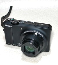 Nikon COOLPIX S9100 fotocamera digitale compatta testata funzionante venditore Giappone