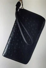 Elegant Black Ostrich-Pattern Leather Wristlet Wallet – Gold Clasp, Chic & Funct
