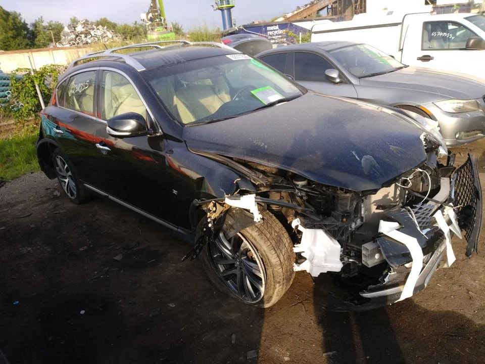 2017 INFINITI QX50 A/C Compressor OEM 3.7L 72000 Miles Black NJ25-20651-503402 - Image 3 of 4