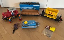 Playmobil Eisenbahn Set  4027 - Diesellok + 2 Waggons + 12 Schienen + Trafo