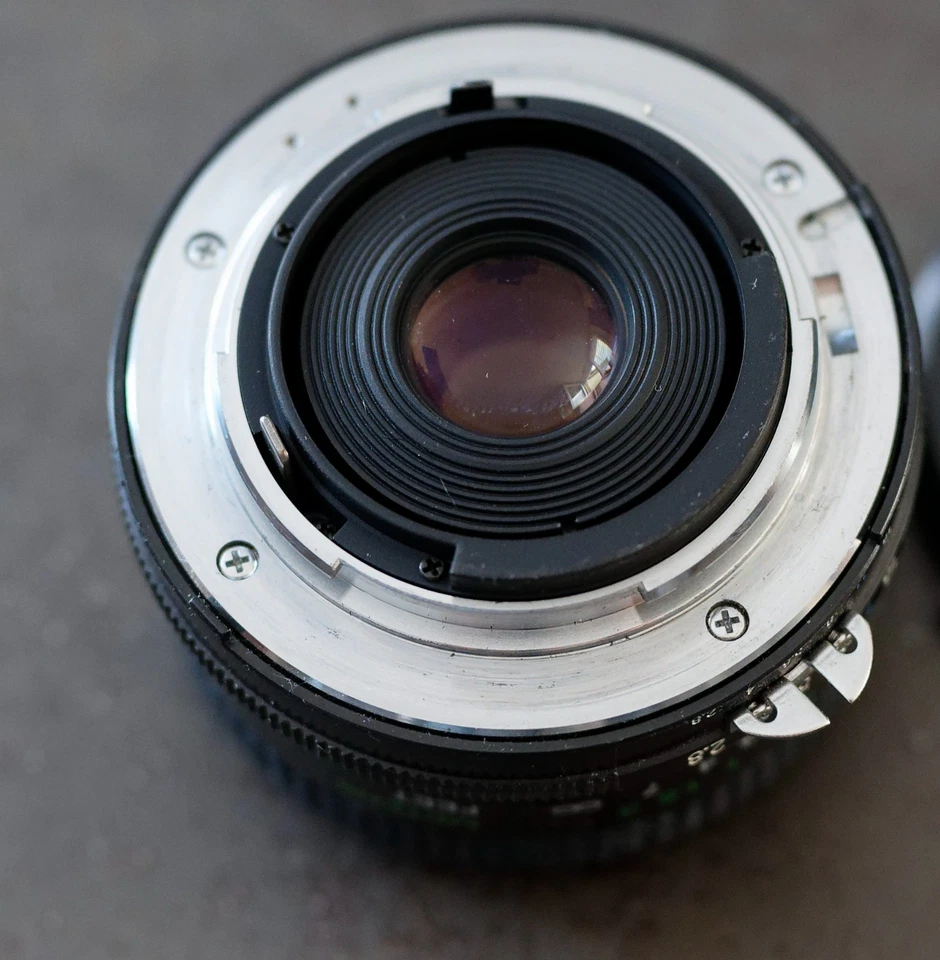 Objectif grand angle Vivitar 28mm 1:2.8 monture Nikon F AI - Photo 4/4