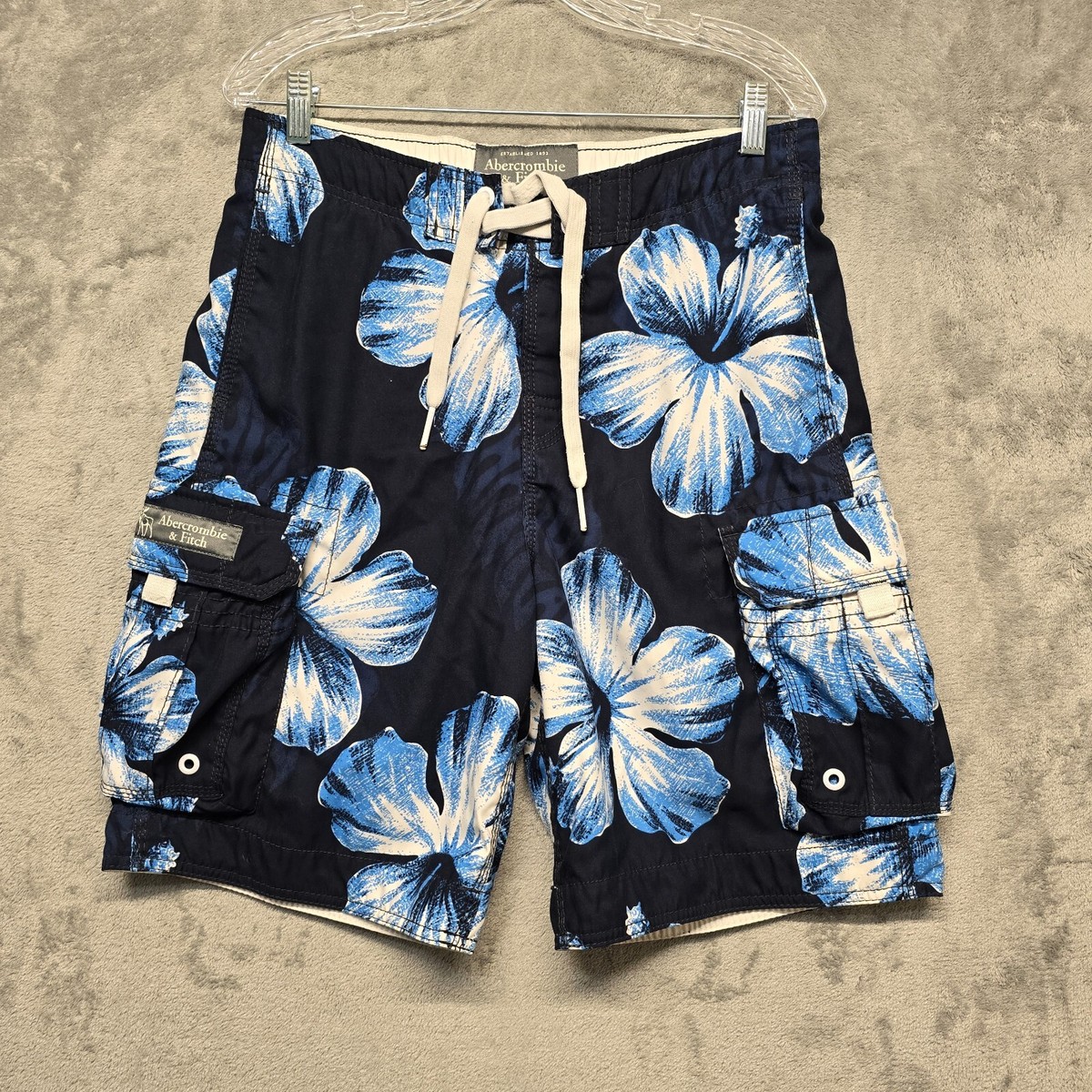 Abercrombie & Fitch INDIAN PASS Sサイズ Abercrombie & Fitch NY Mens Small Blue Floral Lined Swim Trunks