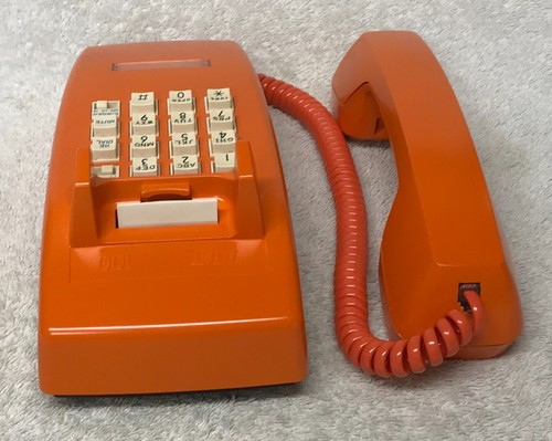 Vintage AT&T Model 100 Series ORANGE Push Button Touch Dial Wall Mount Telephone - Picture 4 of 7