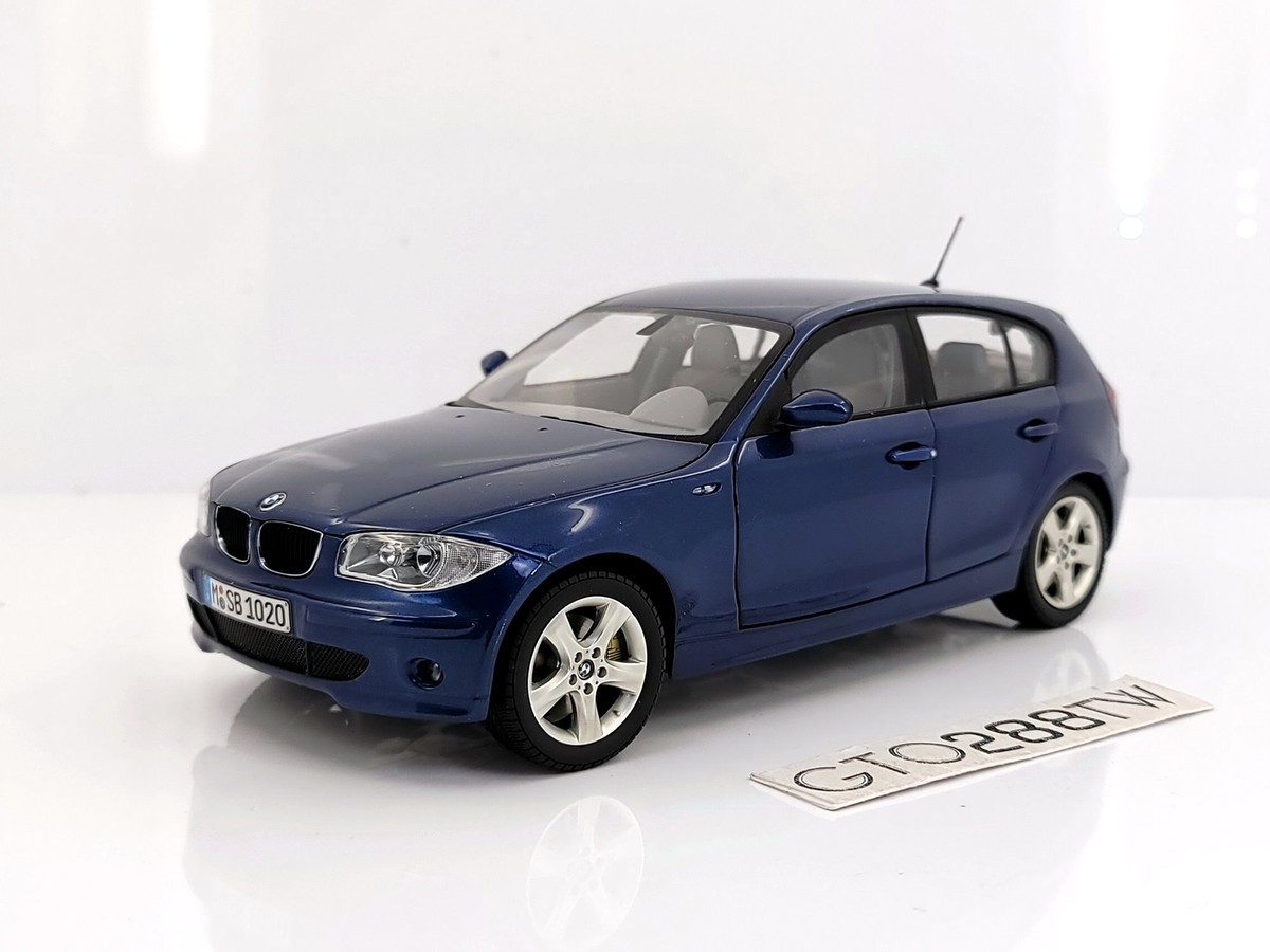 Dealer OEM 1:18 scale BMW 1er/1 Series 120i(E87) Hatchback