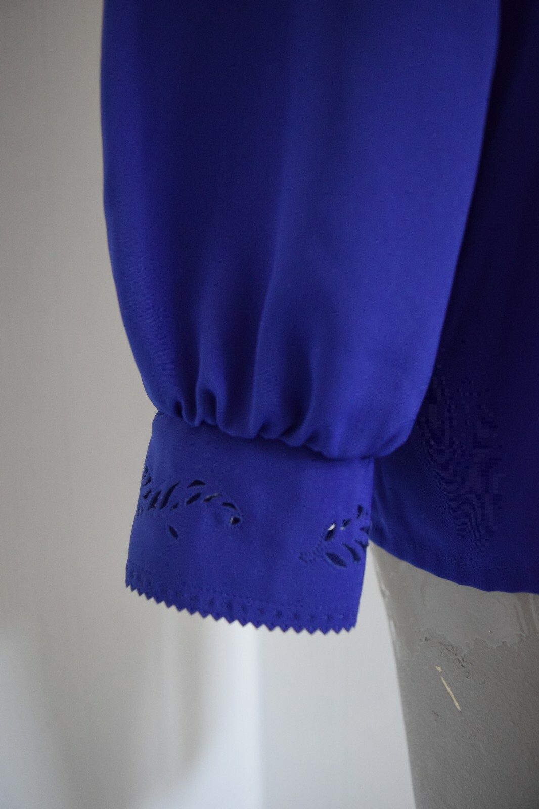 SAINT LAURENT Blusa blu Yves St Clair con bottoni top con colletto taglia 14