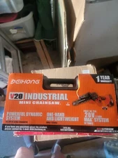 6 in Mini Handheld Electric Chainsaw Cordless Chain Saw Wood Cutter Rechargeable