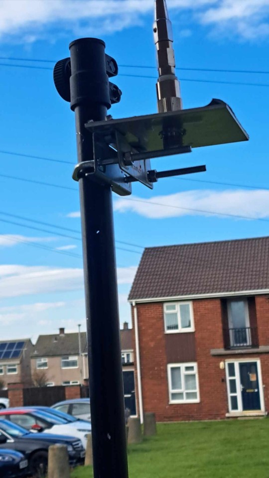 portable hf/vhf antenna bracket heavy duty .. mast head/ ground plane