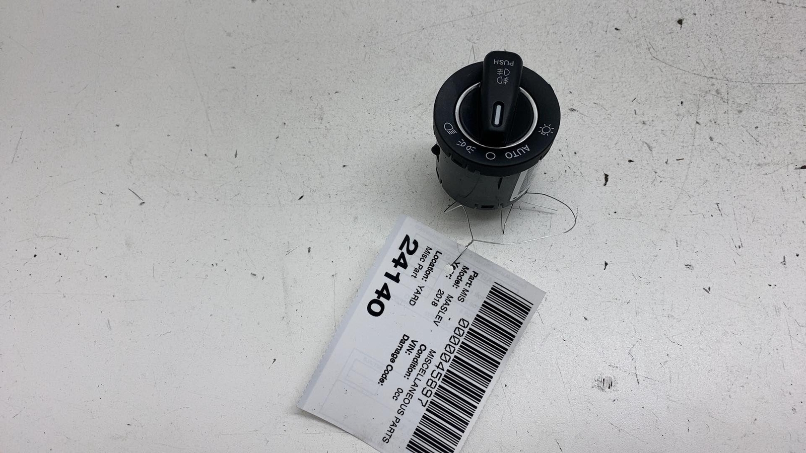 2017-2020 Maserati Levante Headlight Control Switch 68240387AC