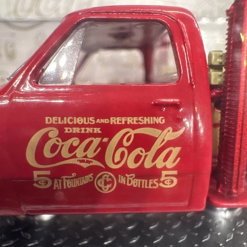 M2 Machines Chase /750 Coca Cola 1978 Dodge Adventurer 150 Custom Pickup - Picture 6 of 8