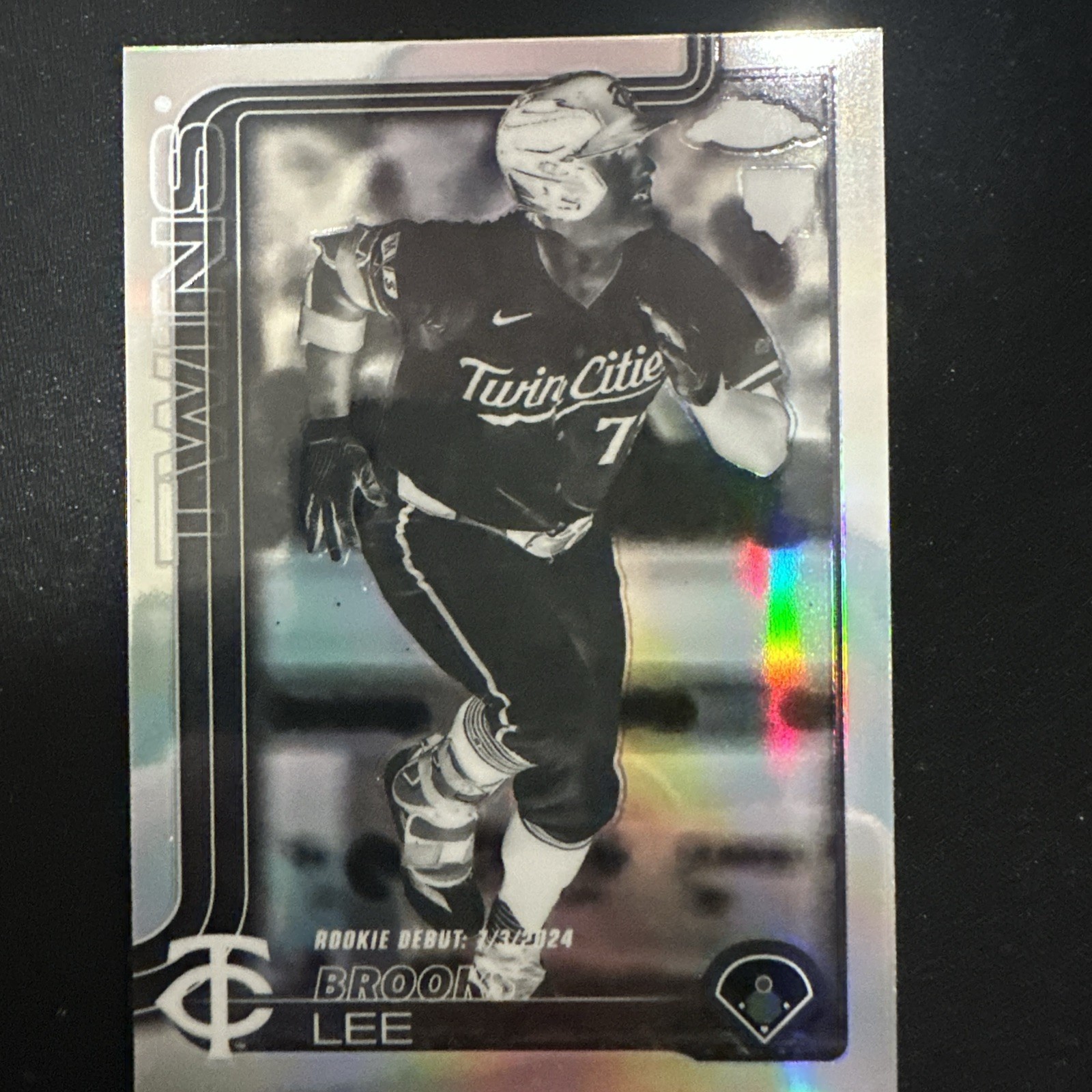 2025 Topps Chrome Update - Brooks Lee - Negative Refractor RC #USC6 Twins