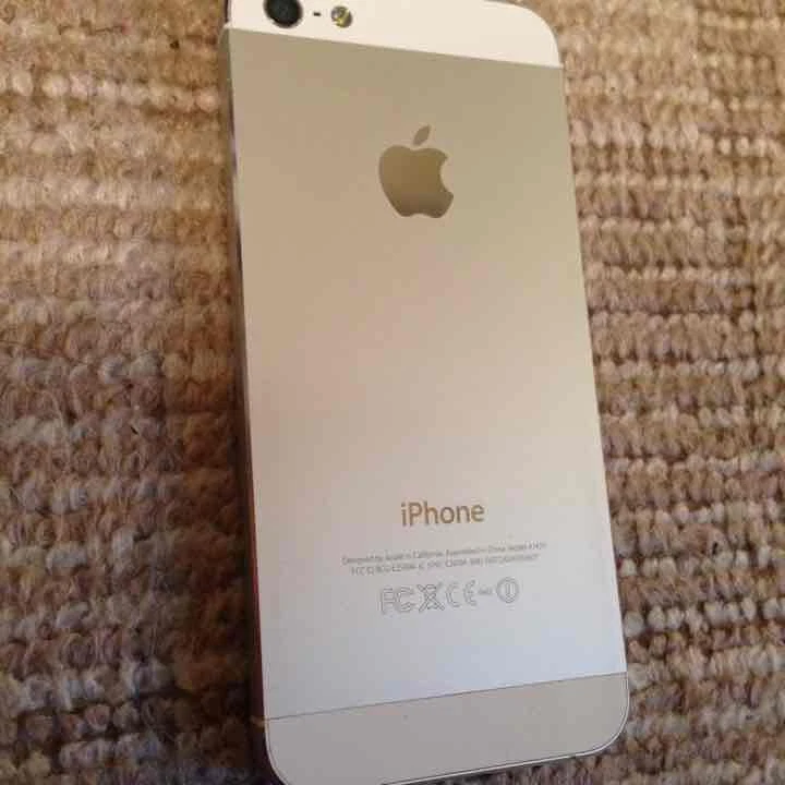 Iphone5 Softbank - Image 2 of 2