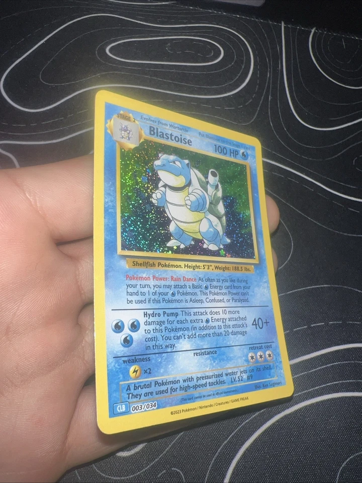 Blastoise 003/034 Trading Card Game Classic Holo NM - Image 3 of 4