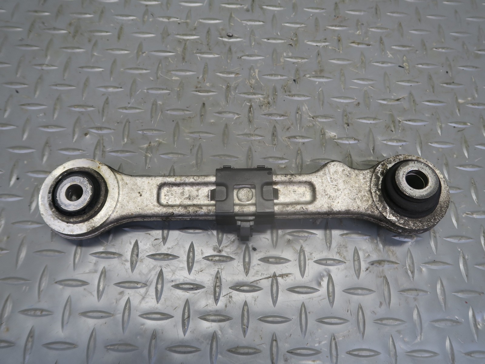 2017-2020 MASERATI LEVANTE M161 REAR LEFT UPPER & LOWER CONTROL ARM SET OF 5
