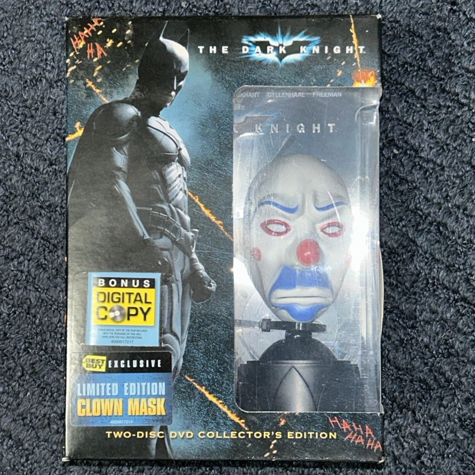 THE DARK KNIGHT 2 DVD Collector’s Edition Set W/Mini Clown Mask Minor Box Damage - Image 4 of 4