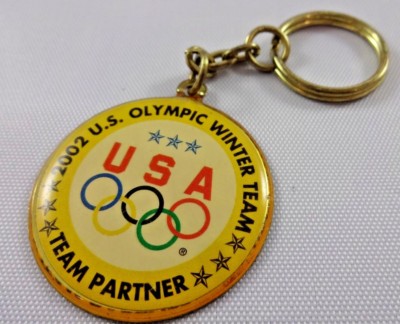 2002 U.S. OLYMPICS WINTER TEAM SOUVENIR KEY CHAIN SKIING LUGE SKATE salt lake ut