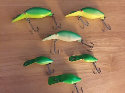 6 Luhr Jensen Hot Shot Rattling Lures - 3 #25 3-1/4'',  1 #35 2-3/4'',  2 SE 2-3/8