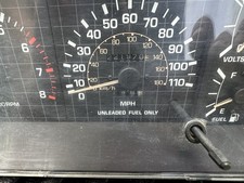 84-88 Toyota Pickup Speedometer Analog Instrument Gauge Cluster Oem 84-88 Toyota Pickup Speedometer Analog Instrument Gauge Cluster Oem