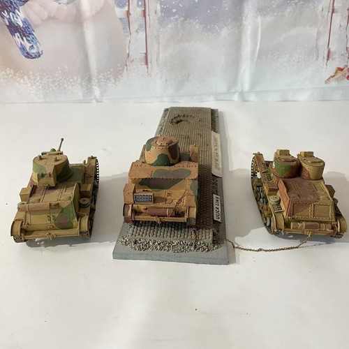 Gebautes 1/35 polnisches Panzer Set: Czolg Lekki 7TPdw, 7TPjw & Vickers mit Display Base - Bild 6 von 16