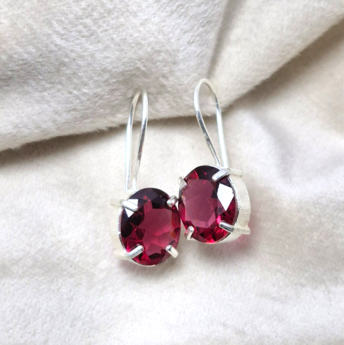 Natural Mozambique Granate Piedra Preciosa Auténtica Plata De Ley 925 Hecha A Mano Diseñador Único Moderno Bonita Diseño De Flores Gota Cuelga Pendientes De Moda Para Mujeres, Fiesta Aretes Joyería