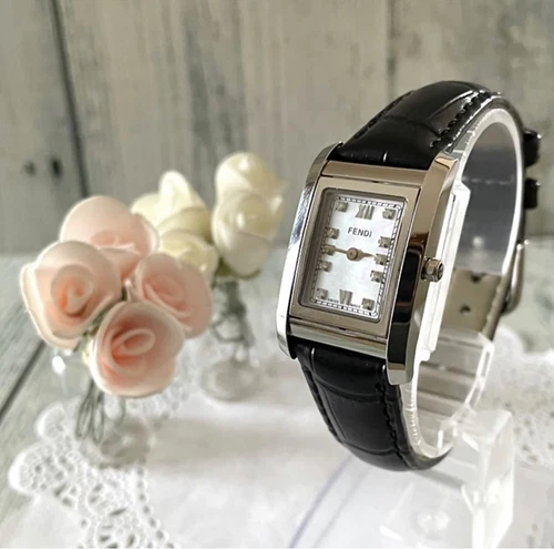 Orologio Fendi 7600L Analogico Quarzo Donna Batteria Sostituita Loop 10P Vintage 88039930