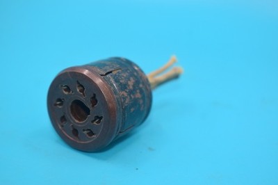 Magic Eye Vacuum Tube Radio Octal Socket