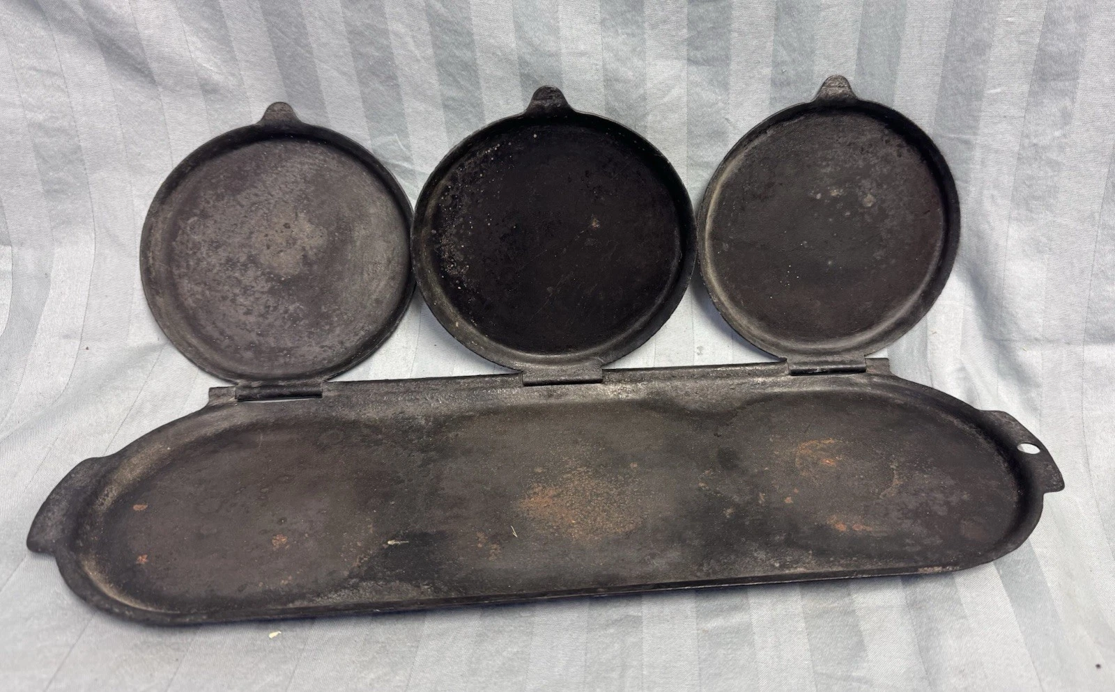Rare Cast Iron Hinged Griddle Pan 3 Flop Pancake Flipper Skillet Unmarked