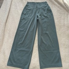 Athleta S Venice High Rise Wide Leg Sage Green Zip Pockets Excellent Condition