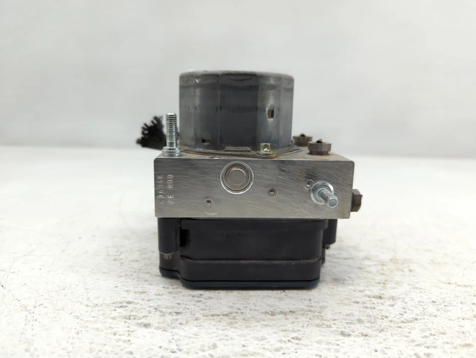 Módulo de control de bomba Abs Mercedes-Benz Cla250 2016-2017 EO5FY Foto 4 de 4