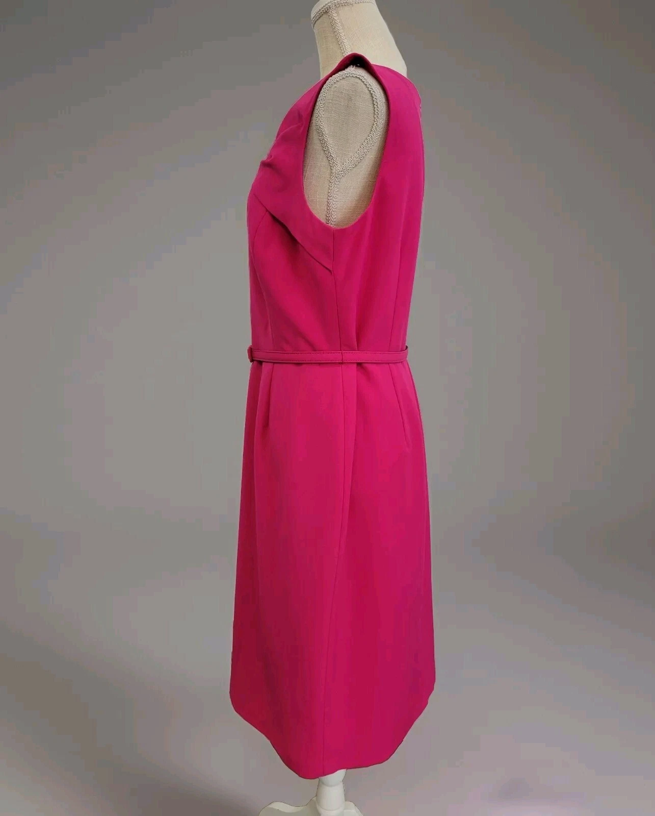 VALENTINO Abito rosa con cintura Jones New York taglia 12 unico scollo a torsione tubino lunghezza ginocchio