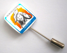 R644) Rembrant Artist vintage advertising tie lapel pin badge