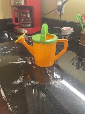 Vintage Amloid Children s Plastic Watering Bucket