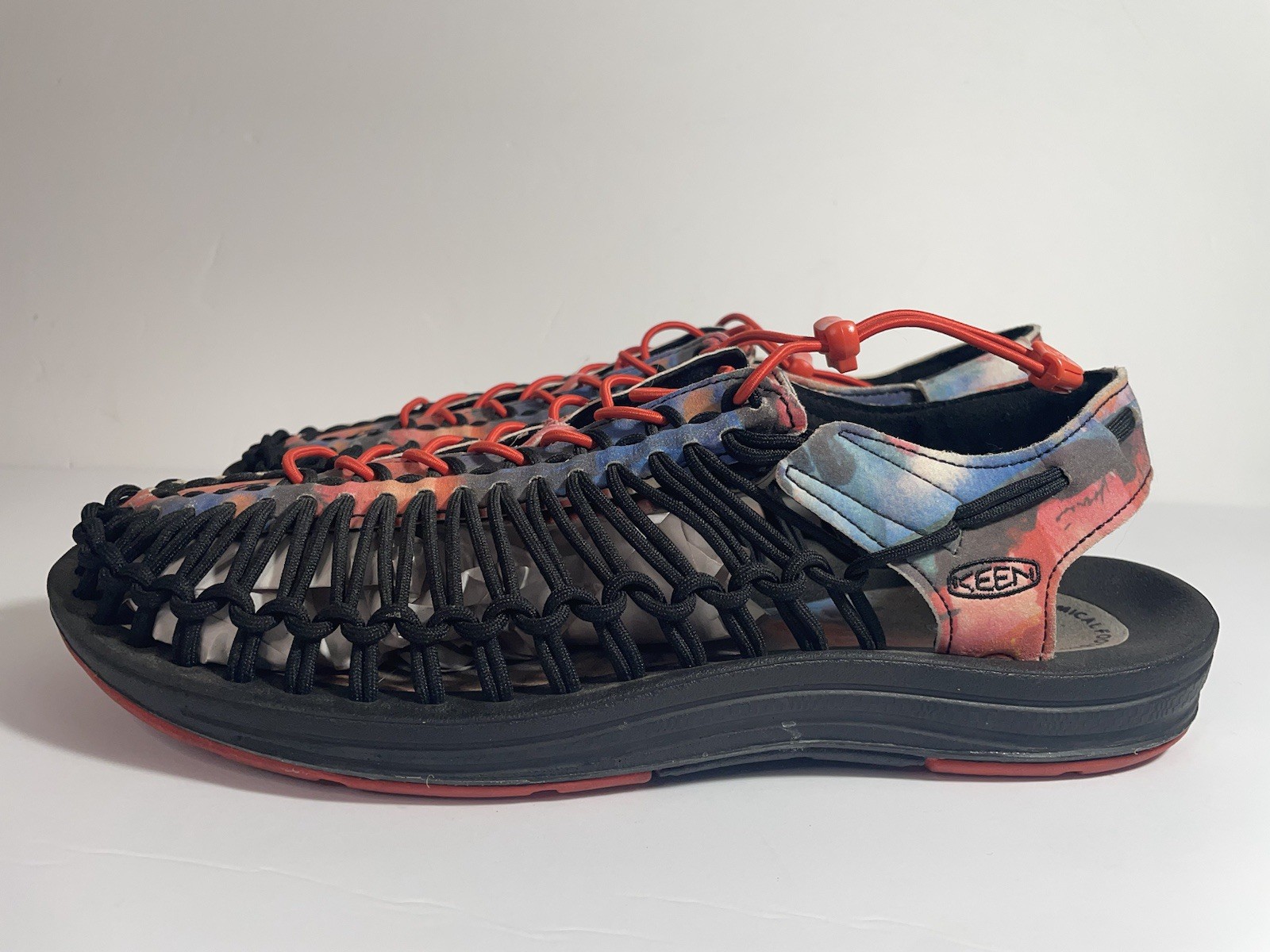 Sandali Keen da uomo Uneek Jerry Garcia New York di notte con corda taglia 12 multicolore