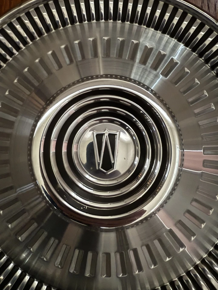 Ford Fairlane Falcon 1964 tapacubos de 14 pulgadas (5) cubiertas de rueda OEM Motorcraft Foto 3 de 4